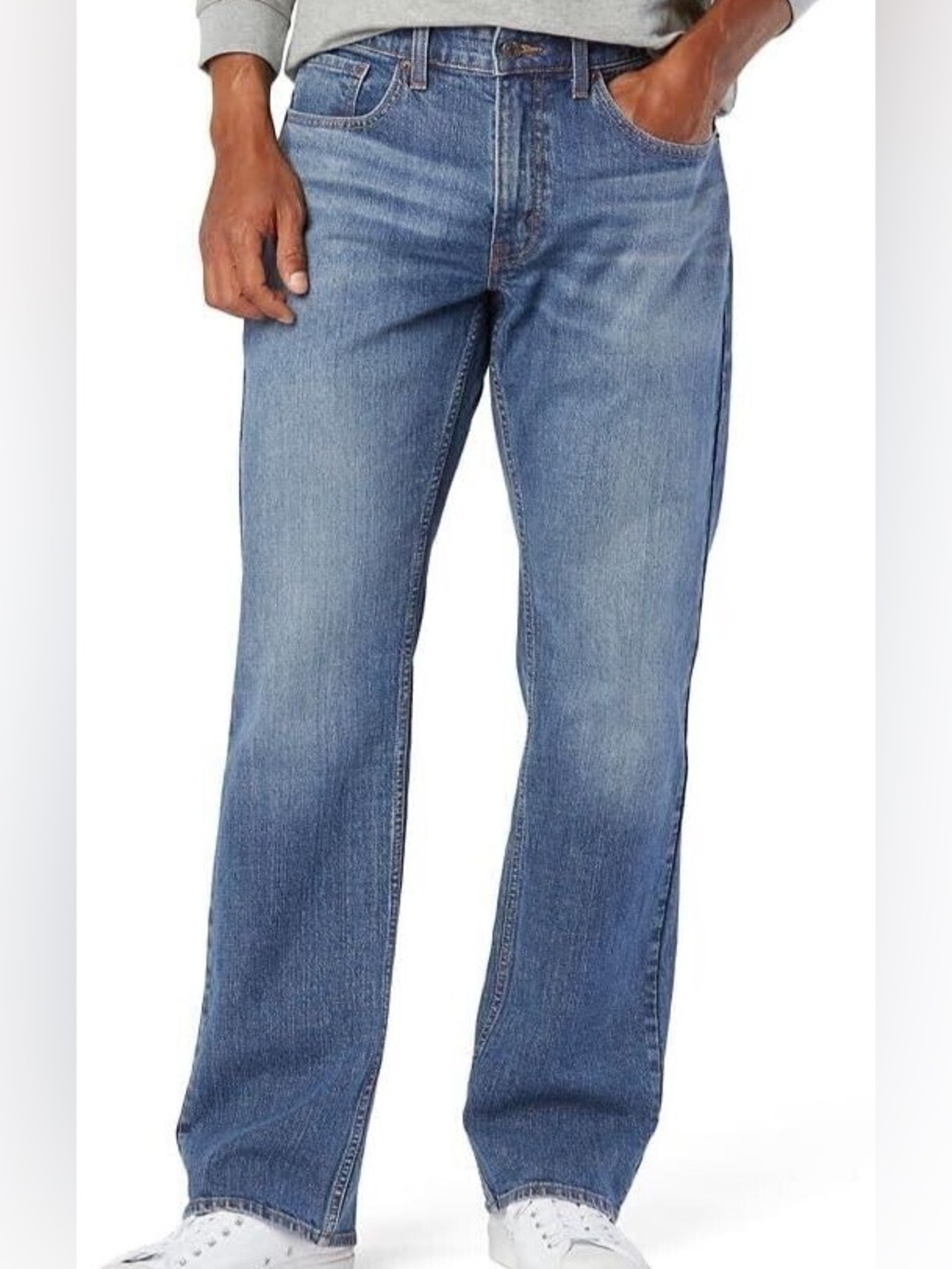 Levi's Straight Leg Mens Jeans in Medium Blue Wash